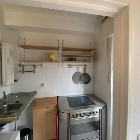 Apartment Einzimmerwohnung In Der Naehe Kudamms Und Location Gruenewald Berlin