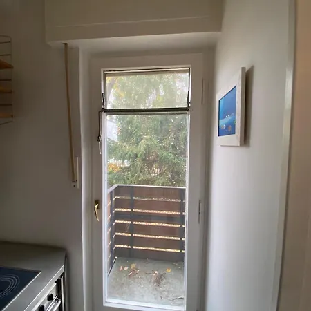 Apartment Einzimmerwohnung In Der Naehe Kudamms Und Location Gruenewald